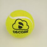 piłka tenisowa, klasyczna, żołta, z czarnym nadrukiem "dscore"